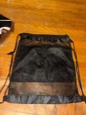 U.S. Army | Bags | Us Army Black And Gold Drawstring Mesh Backpack ...